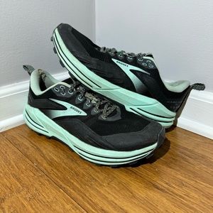 Brooks Cascadia 16 Running/Trail Shoes